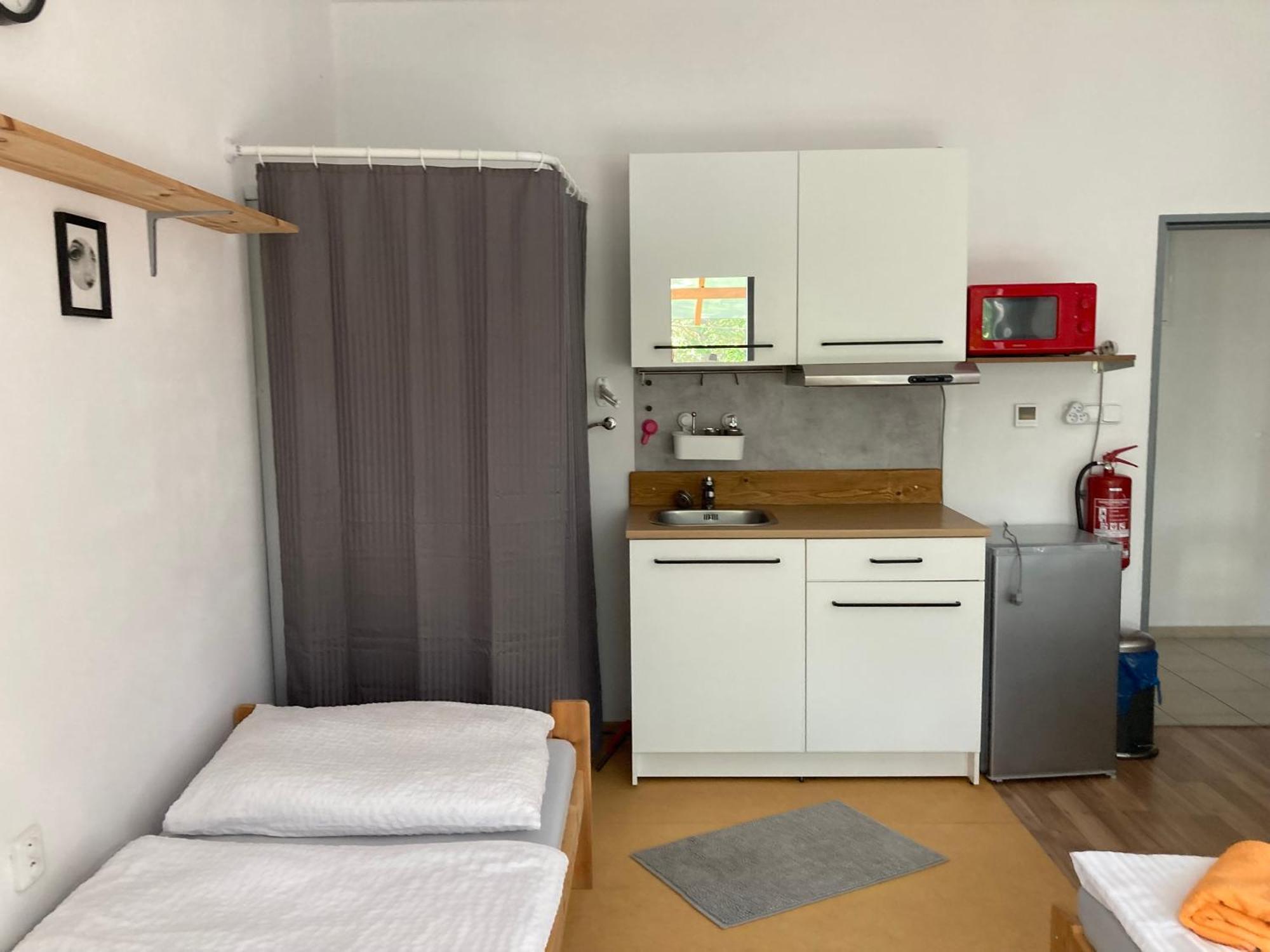 Kuk Racice Apartment Room photo